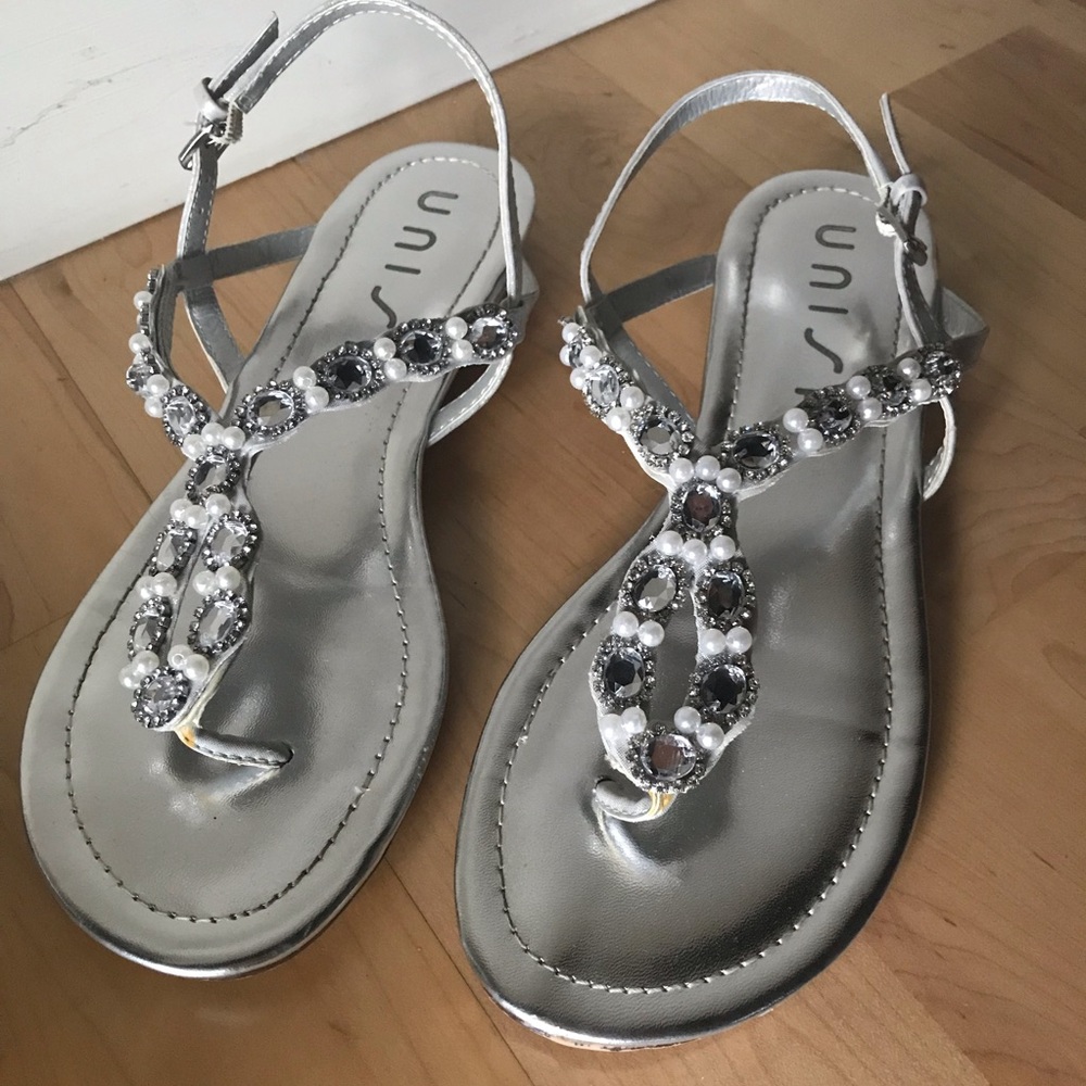 Unisa silver beaded thong sandal 6.5 - pearl